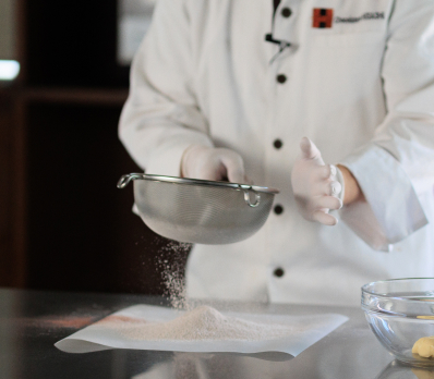 ショコラトリーヒサシ・小野林シェフに教わる 「特宝笠」「宝笠ドゥノール」の魅力