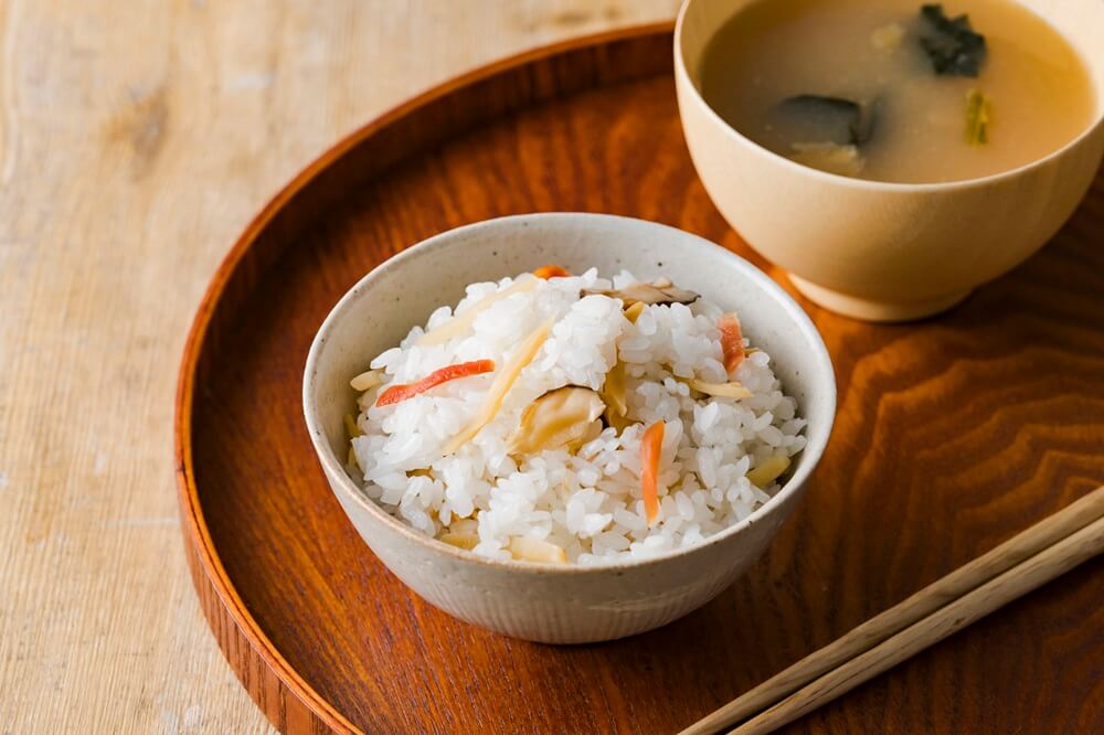 炊いたご飯に混ぜるだけ!具だくさんご膳シリーズ