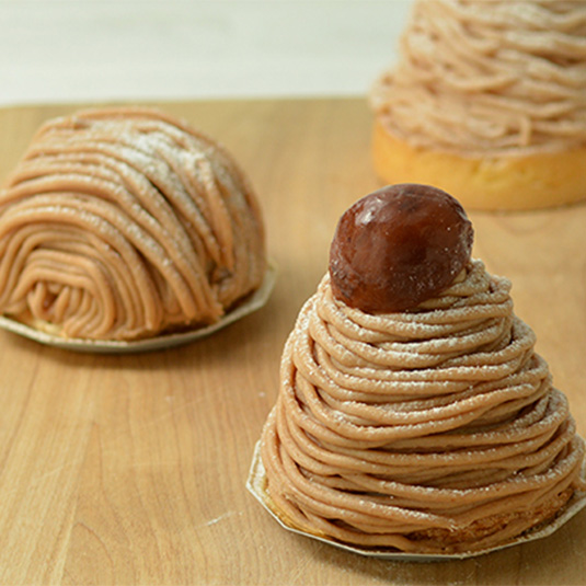 基本のモンブランの作り方 動画で学ぶ絞り方のコツ お菓子材料 パン材料 ラッピングなら製菓材料専門店富澤商店通販サイト